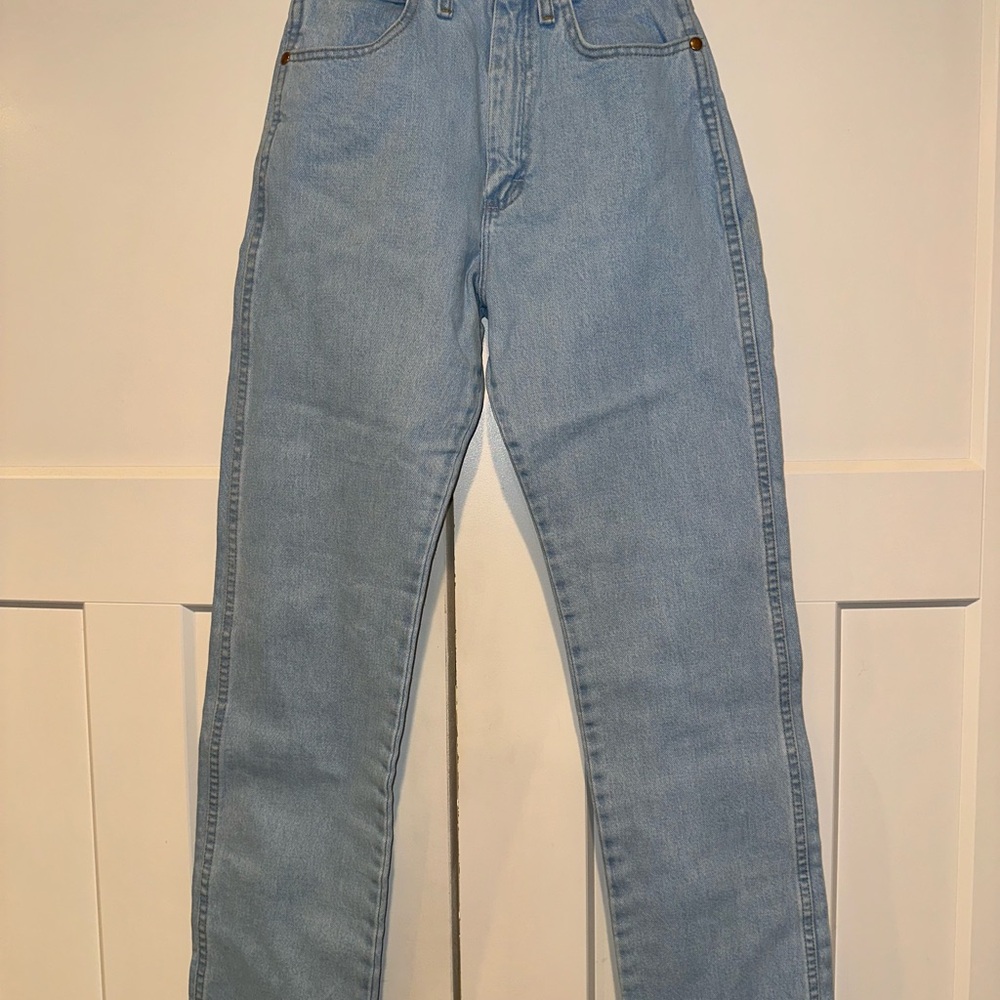 Women’s Cowboy Cut Wranglers